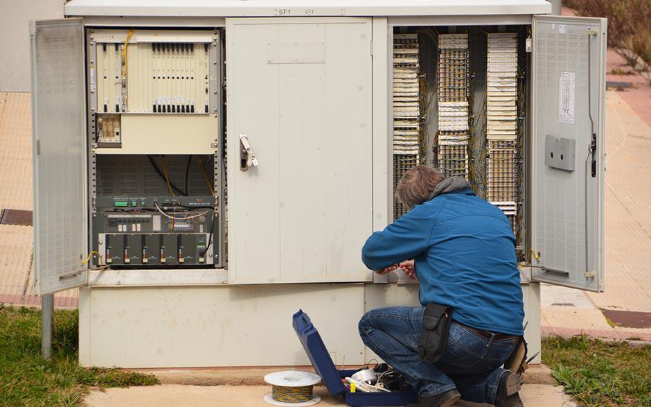je recherche un électricien Puteaux